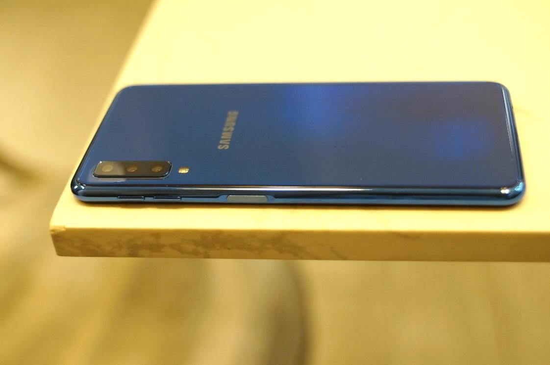 Tin do du lich chon dien thoai nhu the nao?