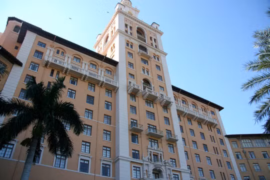 Trong số những vị khách thường lui tới khách sạn Biltmore có Thomas “Fatty” Walsh - nhân vật lớn thuộc thế giới ngầm ở New York những năm 1900.