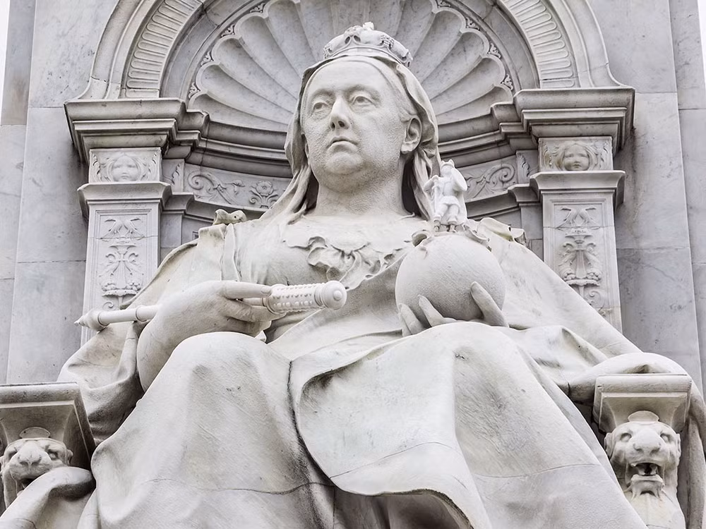 Trong 2 lần sinh tiếp theo, Nữ hoàng Victoria cũng dùng thuốc gây mê. Kể từ đó, thuốc gây mê được dùng phổ biến ở London trong những ca sinh đẻ. Mời độc giả xem video: Nữ hoàng Anh: "Hoàng tử bé đem lại hy vọng mới" (nguồn: VTC14)