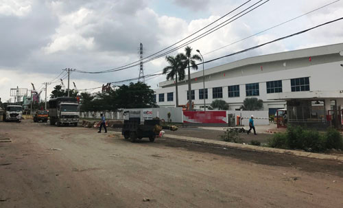 Công ty nước giải khát trên XLHN, phường Linh Trung, quận Thủ Đức, nơi Nghĩa và đồng phạm hoành hành, cưỡng đoạt tài xế các lái xe, doanh nghiệp.