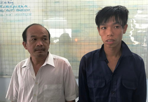 Đỗ Trọng Nghĩa (trái) và con rể bị bắt giữ về hành vi cưỡng đoạt tài sản.