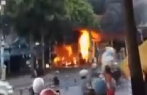 Hiện trường vụ cháy cây xăng