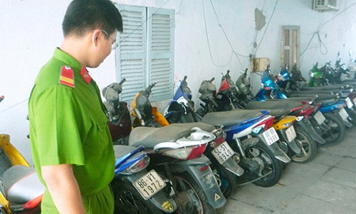 ​Pha bang trom xe may theo “don dat hang”