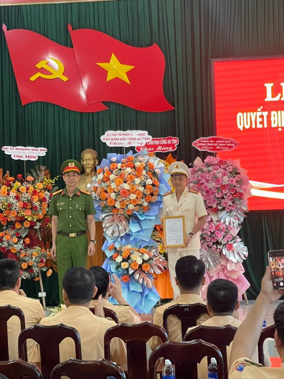 Bổ nhiệm Phó trưởng phòng Phòng Cảnh sát giao thông Đắk Lắk Bo nhiem Pho truong phong Phong Canh sat giao thong Dak Lak