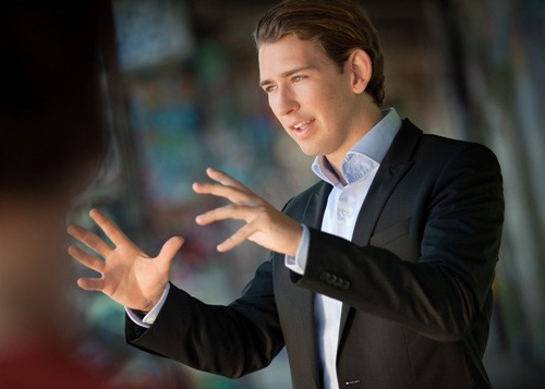 Ngày 12/12/2013, Sebastian Kurz được bổ nhiệm giữ chức Bộ trưởng Bộ Ngoại giao Áo.