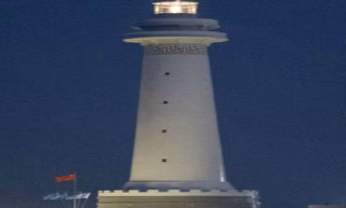 Trung Quoc xay xong hai hai dang trai phep o Truong Sa