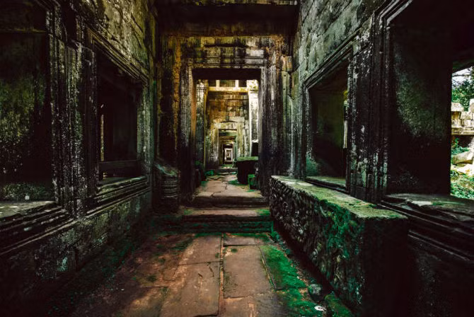 Lối hành lang dài trong ngôi đền Preah Khan.