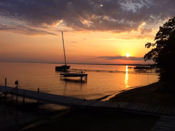 Khung cảnh chiều tà ở Sicily, Italy do Andrew Zimmerman ghi lại.