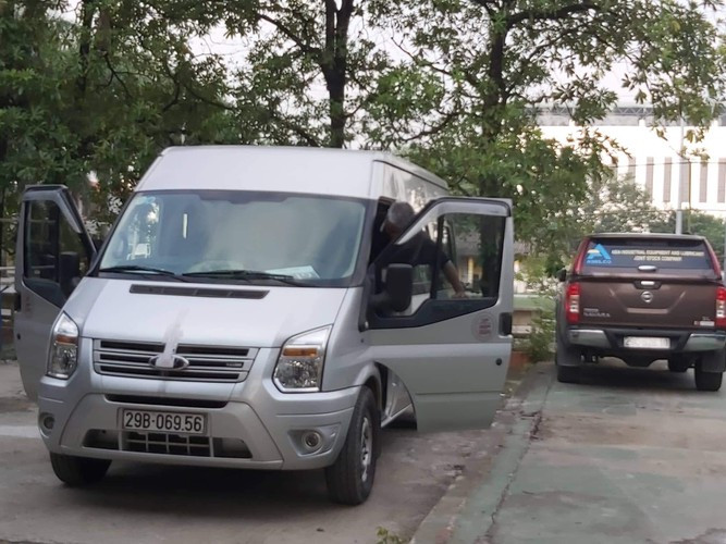 Kết thúc thực nghiệm buổi sáng, chiếc xe về lại bãi đỗ của đơn vị lưu trữ phương tiện của Công an.