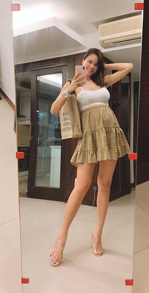 Cô cho biết hiện đã mang thai được 31 tuần 1 ngày và cân nặng của bản thân đã lên tới 66kg trong đó em bé thì nặng 1.8kg. Ngoài trừ chế độ ăn uống hợp lý thì Phương Mai còn kết hợp luyện tập thường xuyên để giúp cơ thể khỏe mạnh nhẹ nhàng, linh hoạt trong thời gian mang thai.