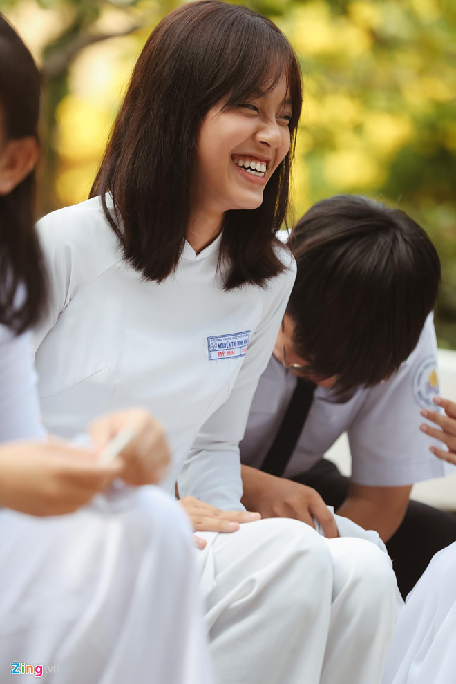 Zing.vn liên hệ tới Mỹ Anh, 10X cho biết cô cảm thấy rất vui khi được quan tâm nhưng khẳng định: "Mình không thích làm người nổi tiếng vì sợ bị phiền phức".