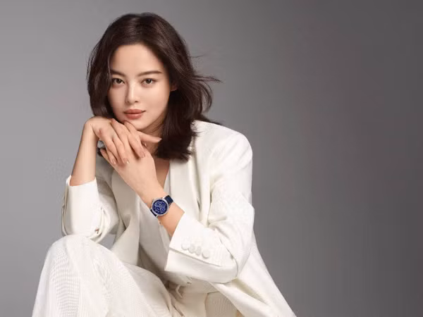  Tân Chỉ Lôi sinh năm 1986, là diễn viên nổi tiếng tại Trung Quốc. Sở hữu gương mặt không dễ lẫn với đôi mắt to, má tròn, môi dày căng mọng, ánh mắt cương nghị... chị đại màn ảnh đều hoàn thành vai diễn dù đóng vai bi hay vai ác. (Ảnh: Sohu)