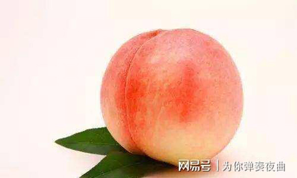 Ngoài ra, quả đào còn được ví là “quả trường thọ”, “trái cây đáng ăn nhất thế giới” nhờ vẻ ngoài bắt mắt, thịt ngọt, mọng nước, mùi thơm quyến rũ. Khi đi vào cơ thể, đào mang lại những giá trị sức khỏe tuyệt vời, cụ thể: (Ảnh: Aboluowang)