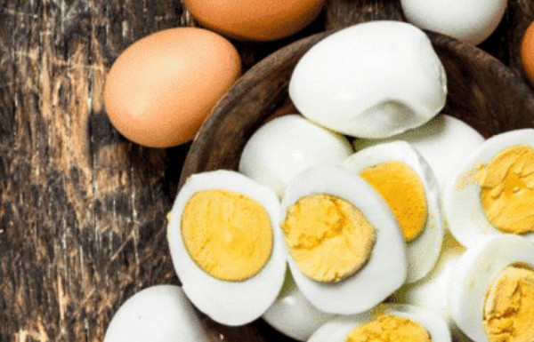 Vo chong tre nhoi mau nao vi thoi quen an uong tiet kiem nay