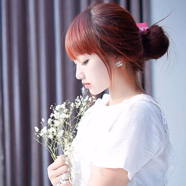 Huyền Trang có sở thích chụp ảnh, làm mẫu ảnh và dựa vào chính công việc của mình, Trang cùng những người bạn thân đã lên ý tưởng thực hiện một bộ ảnh với tạo hình cô bán hoa quả xinh xắn, dễ thương, với những phút giây lao động chăm chỉ, những phút nghỉ nghỉ, những cảm xúc tự nhiên nhất.