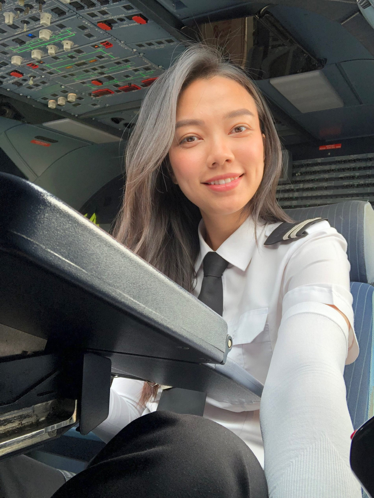 Nữ cơ phó Việt tiết lộ 'đặc quyền' của phi công - Hình 2 Nu co pho Viet tiet lo 'dac quyen' cua phi cong-Hinh-2