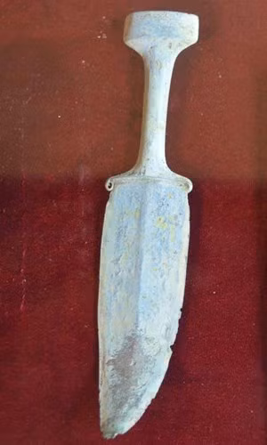 Đục của người Việt xưa.