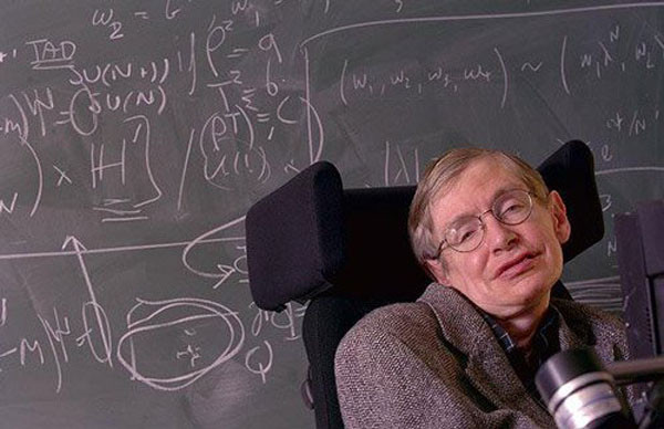 Tháng 10/2001, Giáo sư Hawking tại trung tâm nghiên cứu toán học thuộc Đại học Cambridge.