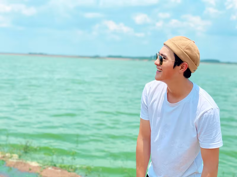 Nam diễn viên sinh năm 1996 được cho là người chững chạc và trưởng thành.