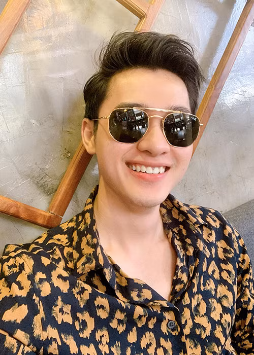 Chồng mới của Thảo Trang sở hữu vẻ ngoài điển trai.