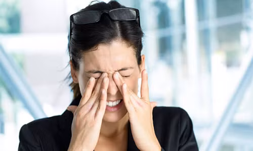 Các căn bệnh ẩn sau những dấu hiệu bất thường của mắt Cac can benh an sau nhung dau hieu bat thuong cua mat