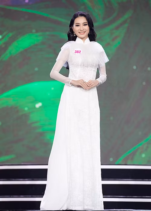 Vòng chung kết cuộc thi có nhiều các hoạt động như hành trình nhân ái, phần thi phụ Người đẹp Biển, Người đẹp Du lịch, Người đẹp Thời trang.