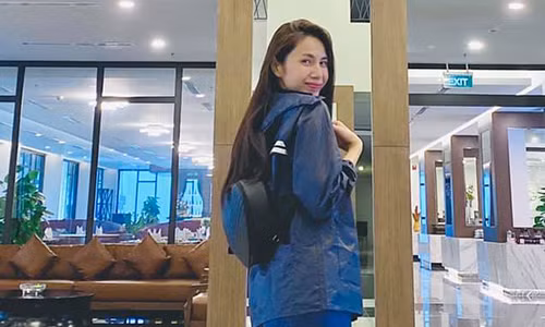 Thuy Tien tra lai 300 trieu cho nguoi ung ho nham