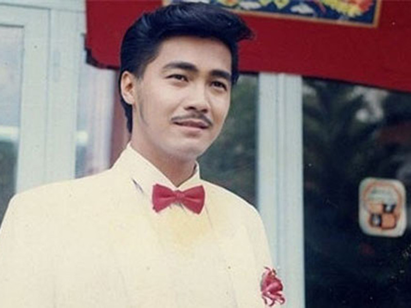 Khi dòng phim "mì ăn liền" lên ngôi, Lý Hùng có mức cát-sê lên đến 30 triệu đồng/tập, tương đương 60 cây vàng thời bấy giờ. Anh còn được trả hơn 3000 USD cho 3 tiếng chụp ảnh lịch. Ảnh: VTC