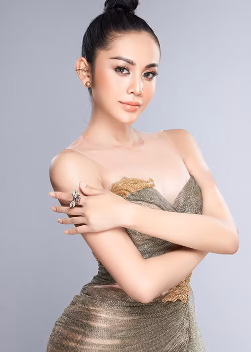 Lương Mỹ Kỳ đang được nhiều người đặt kỳ vọng giành vương miện Miss International Queen Vietnam 2020.