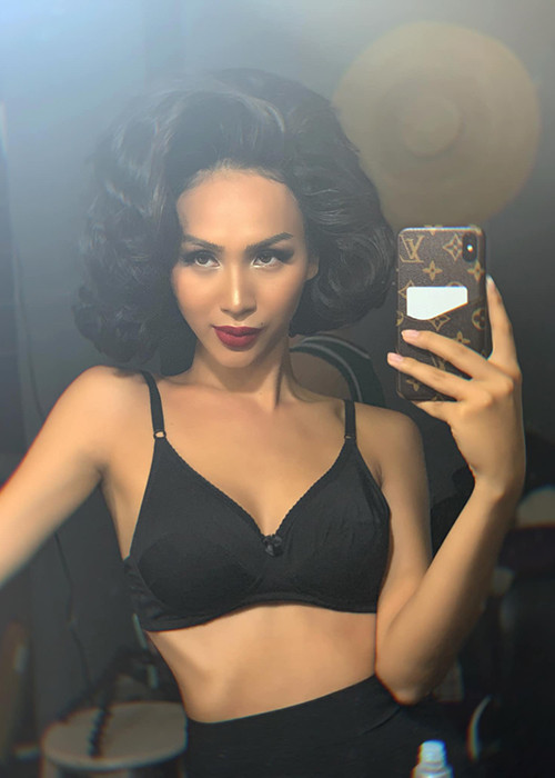 Cadie Huỳnh Anh sinh năm 1994, đến từ Đà Nẵng. Cô cao 1m74, có số đo ba vòng: 84 - 60 - 90.