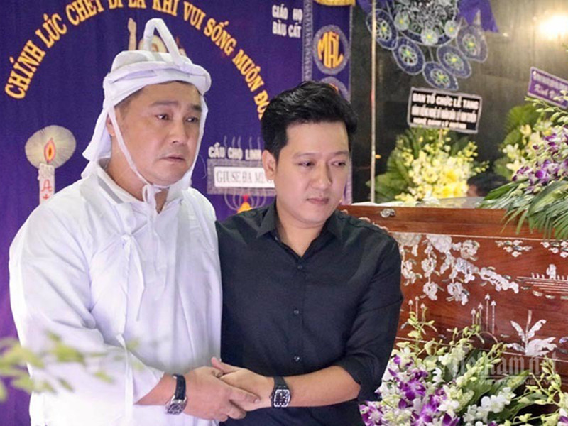 Nam diễn viên chia sẻ nỗi mất mát với Lý Hùng. Ảnh: Vietnamnet