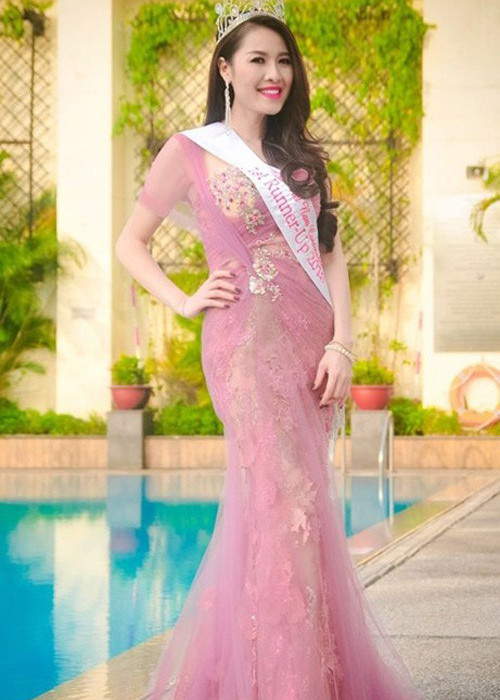 Năm 2013, đoạt giải Á hậu 1 cuộc thi Hoa hậu người Việt hoàn cầu, Quế Vân vẫn phải chịu án phạt 15 triệu vì thi chui.