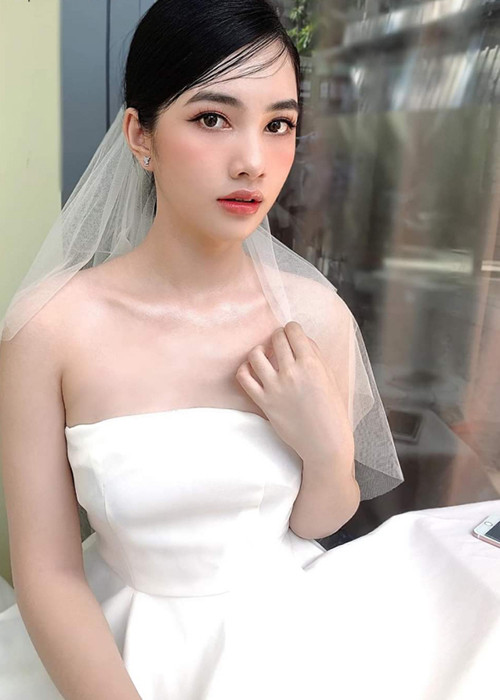 Cẩm Đan hiện theo học Trung cấp Nghề Châu Đốc.