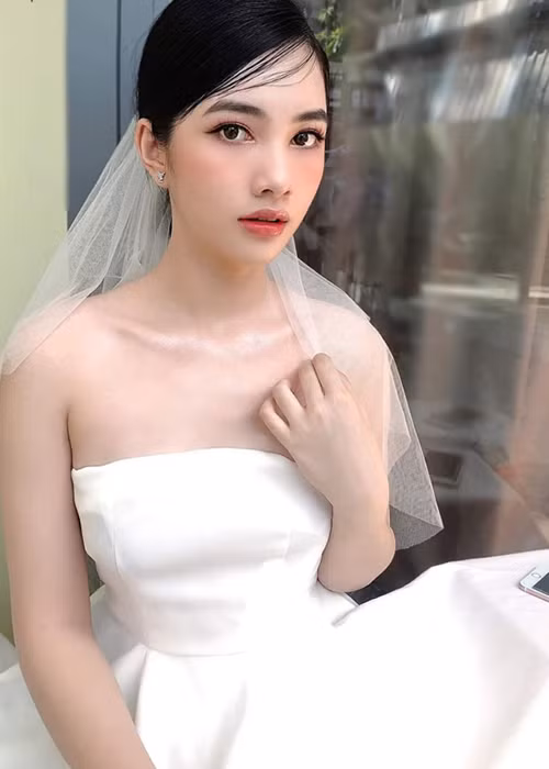 Cẩm Đan hiện theo học Trung cấp Nghề Châu Đốc.