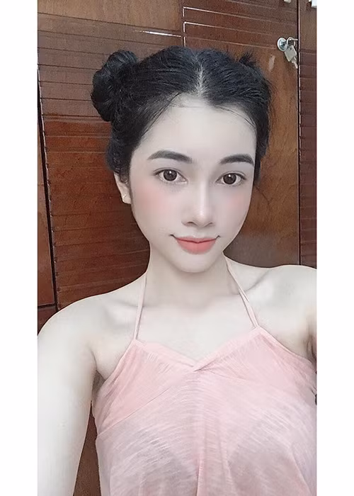 "Đan tự tin vào gương mặt, hình thể cũng như khả năng ứng biến trước mọi tình huống của mình", cô chia sẻ.