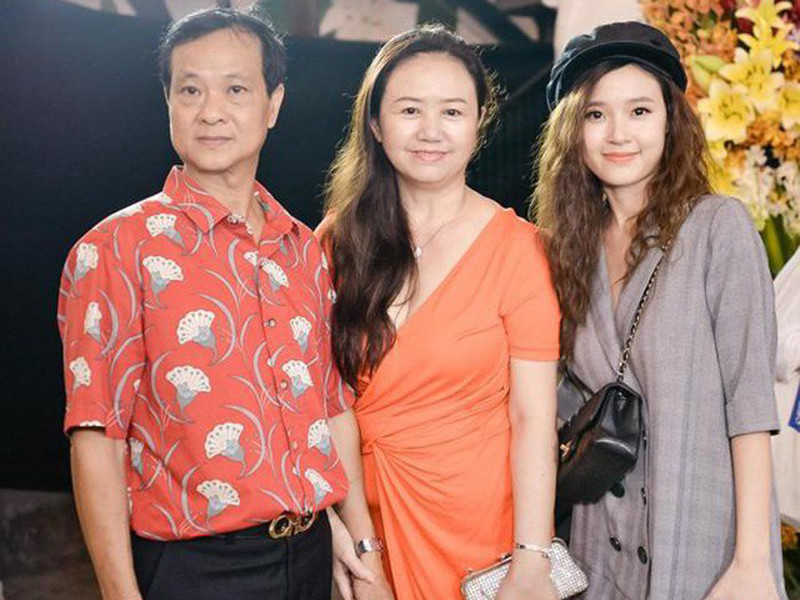 Bố mẹ của Midu từng áp đặt con gái sẽ theo ngành công an để nối tiếp nghề của bố.