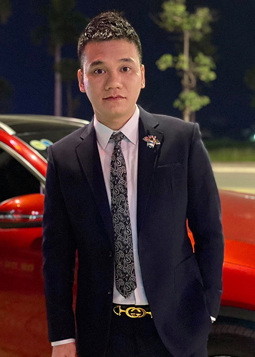 Khắc Việt ủng hộ miền Trung qua quỹ của Trấn Thành nhưng không tiết lộ số tiền quyên góp. Có lẽ, không ít sao Việt cũng giữ kín số tiền ủng hộ cho bà con miền Trung giống như Khắc Việt.