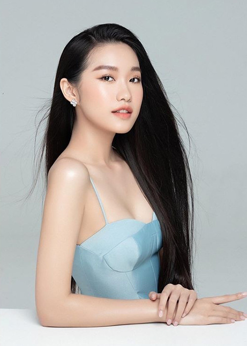 Hải My cao 1m73, có số đo ba vòng 82-56-92.