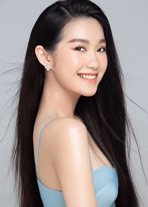 Hải My sinh năm 2001, sở hữu vẻ đẹp ngọt ngào, nhan sắc hao hao diễn viên Nhã Phương.