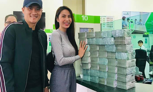 Thuy Tien “dem tien muon gay tay”... uy tin tang, nguon thu cao vot?