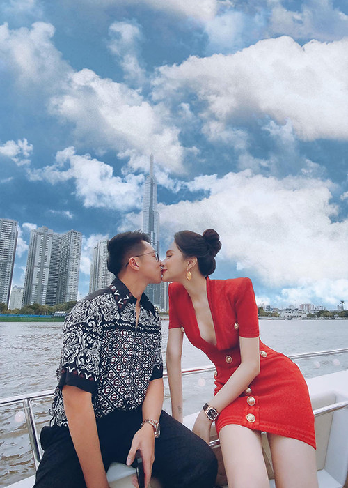 Tưởng chừng Hương Giang sẽ chia tay Matt Liu thì cả hai vẫn nắm tay nhau vượt "giông bão".