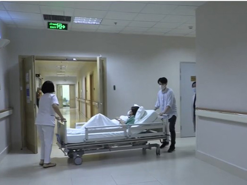 Cách đây ít ngày, cặp đôi nổi tiếng chính thức tiết lộ con gái sẽ chào đời ở một bệnh viện đạt tiêu chuẩn 5 sao.