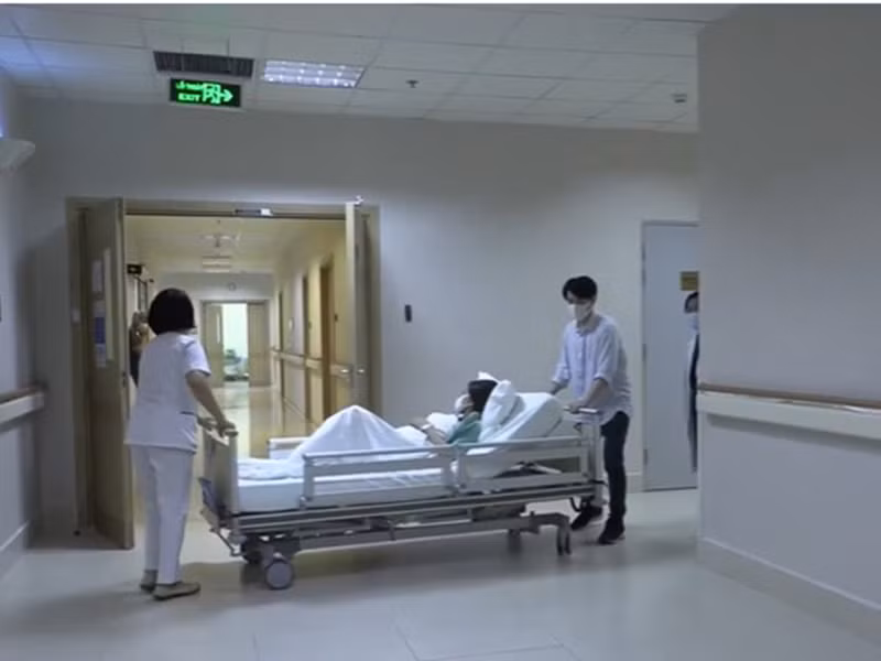 Cách đây ít ngày, cặp đôi nổi tiếng chính thức tiết lộ con gái sẽ chào đời ở một bệnh viện đạt tiêu chuẩn 5 sao.