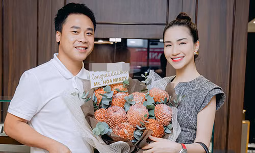  Hòa Minzy tặng bạn trai đồng hồ phiên bản giới hạn, chỉ có 100 chiếc xuất xưởng, giá trị có thể lên đến hàng tỷ đồng.