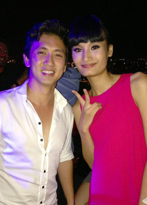 Tuy nhiên, cặp đôi chọn cách giữ im lặng cùng nhau vượt qua sóng gió để rồi hạnh phúc như hiện tại.