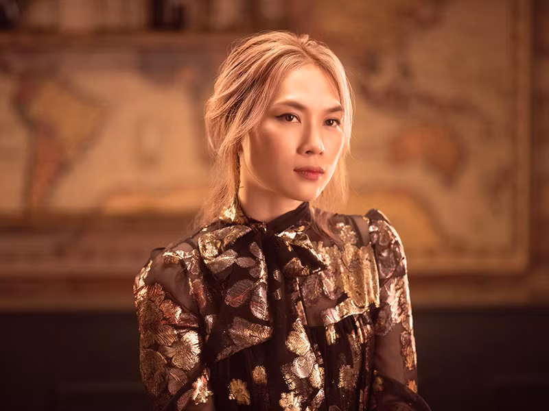 Mỹ Tâm làm nghề rất nghiêm túc. Cô không sử dụng scandal để đánh bóng tên tuổi. Cách đây không lâu vì vướng tin đồn mang bầu thất thiệt, cô lùi hẳn việc ra mắt sản phẩm âm nhạc để tránh bị nghi là chiêu trò.