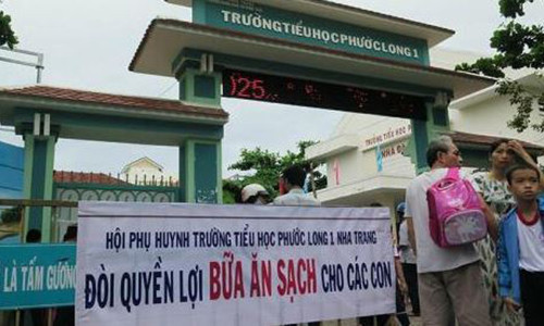 To truong Phuoc Long 1 bot xen thuc an: Giai thich la