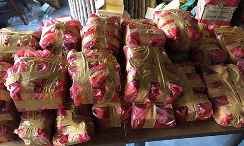 Cuong Do La tat bat chuan bi nhu yeu pham cuu tro mien Trung-Hinh-2