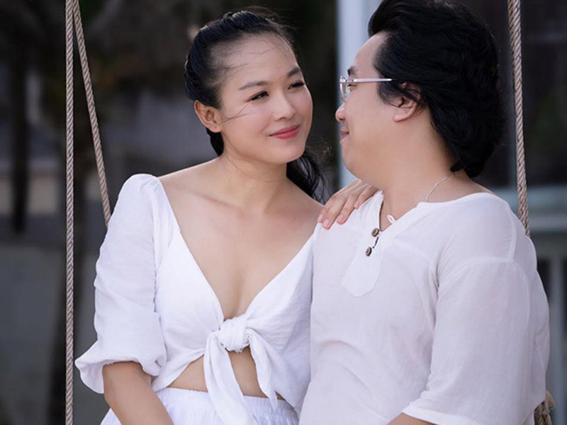 Tháng 6/2020, Bảo Anh chia sẻ hình ảnh hiếm hoi bên ông xã.