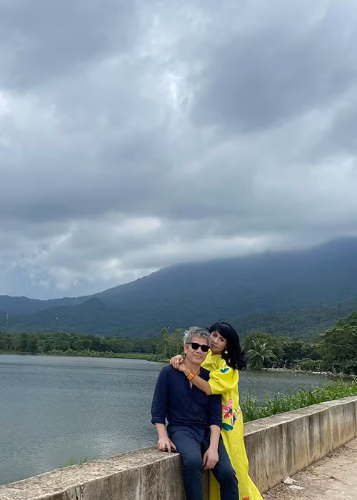 Không nói nhiều về chuyện hẹn hò nhưng Thanh Lam tỏ ra khá thoải mái trong việc đăng ảnh tình cảm.